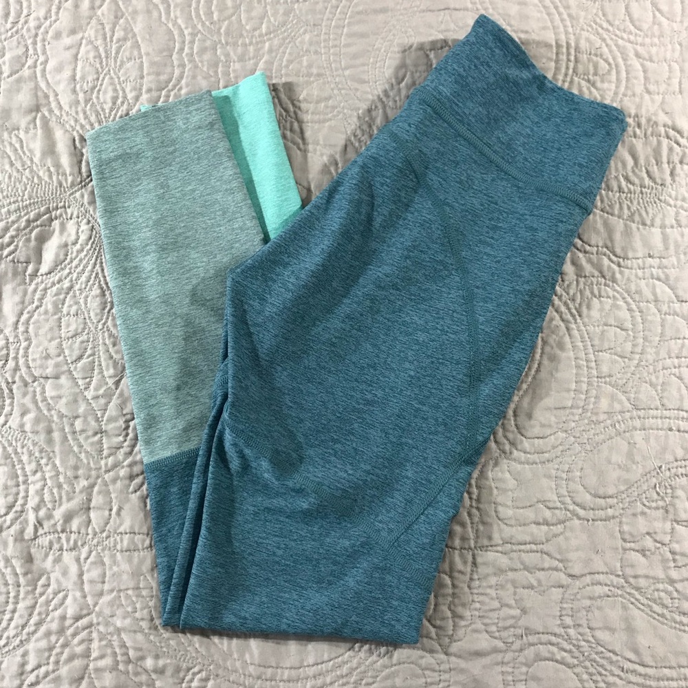 Outdoor Voices women’s running yoga leggings small